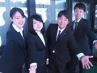 学生さんの面接や企画の提案など、活躍できる場面はさまざま★
